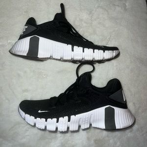 Nike Free Metcon 4 Women’s Sneakers Size 10.5 Running Training Worn Once Black